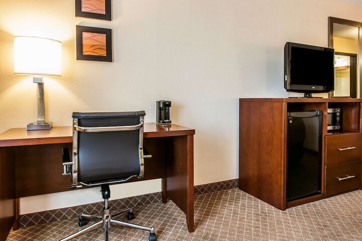 Room 25 of 64
