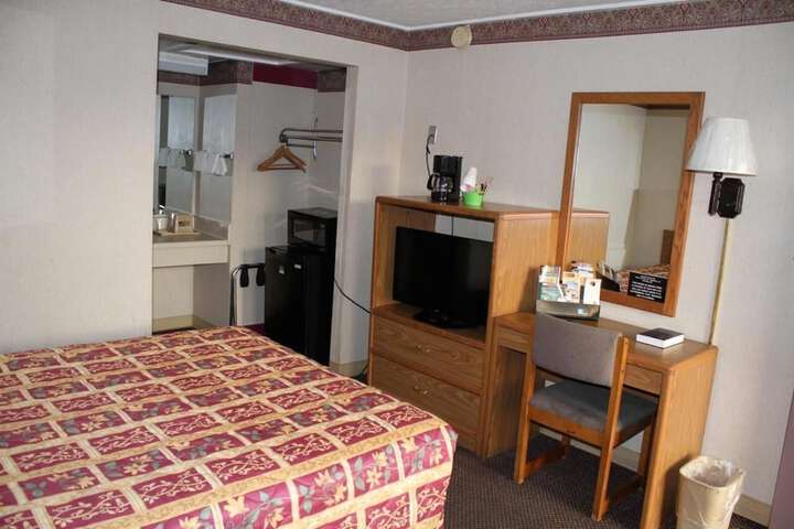 Room 13 of 46