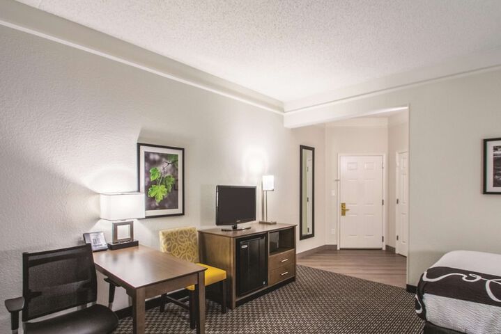 Room 19 of 65