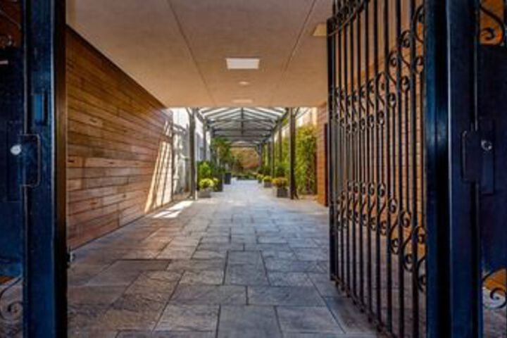 Global Luxury Suites at Monroe