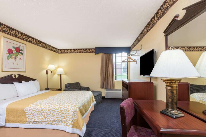 Room 20 of 29