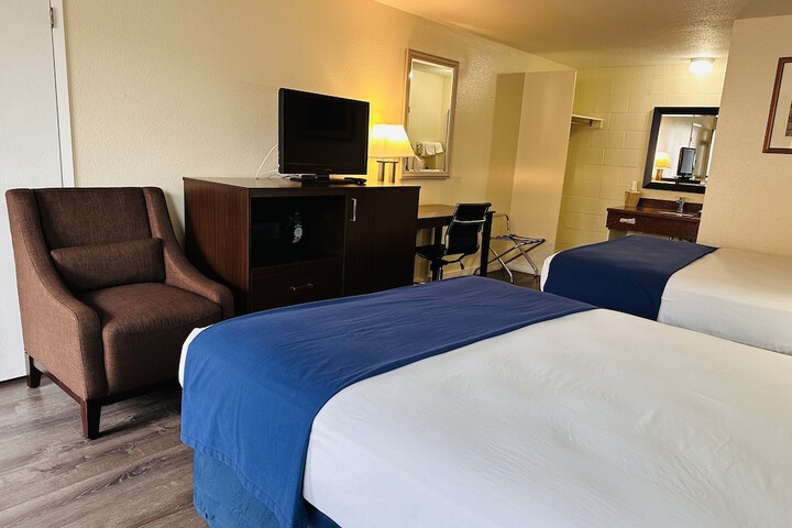 Northwoods Motel