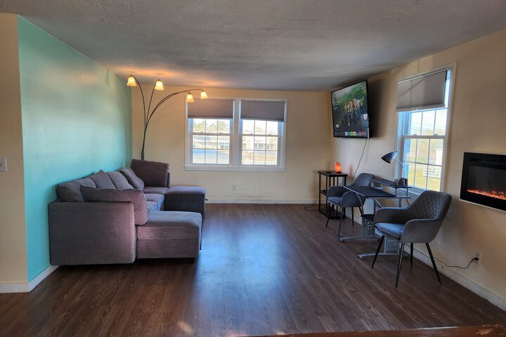 Jonathan Edwards Motel