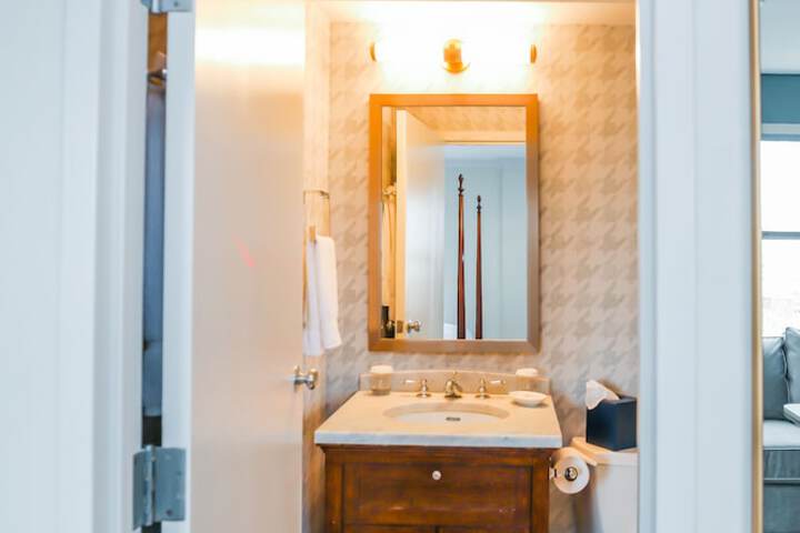 Room 17 of 22