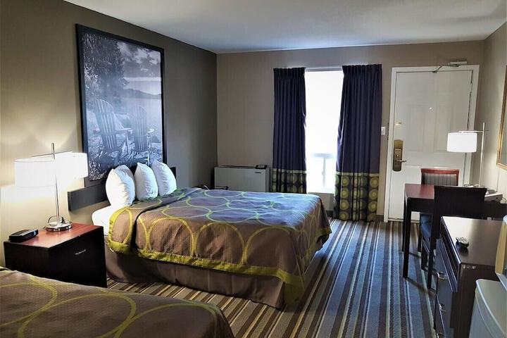 Room 35 of 125