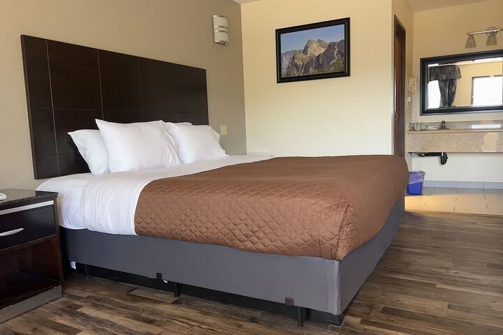 Yosemite Sierra Inn