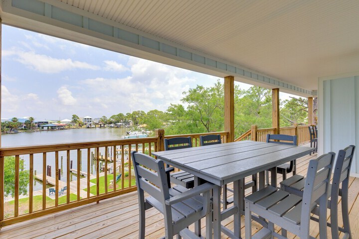 Luxe Family Condo w / Gulf View in Dauphin Island!