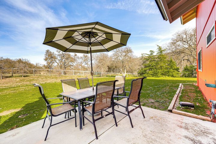 Pleasant Valley Wine Trail Home - Near Paso Robles
