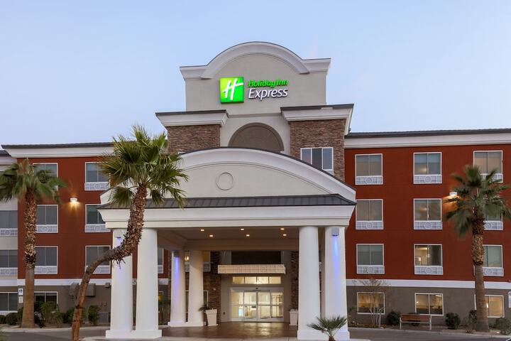 Hotel 2 of 39