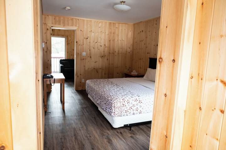 Room 54 of 82