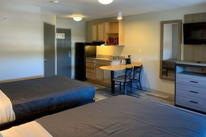 Room 10 of 26