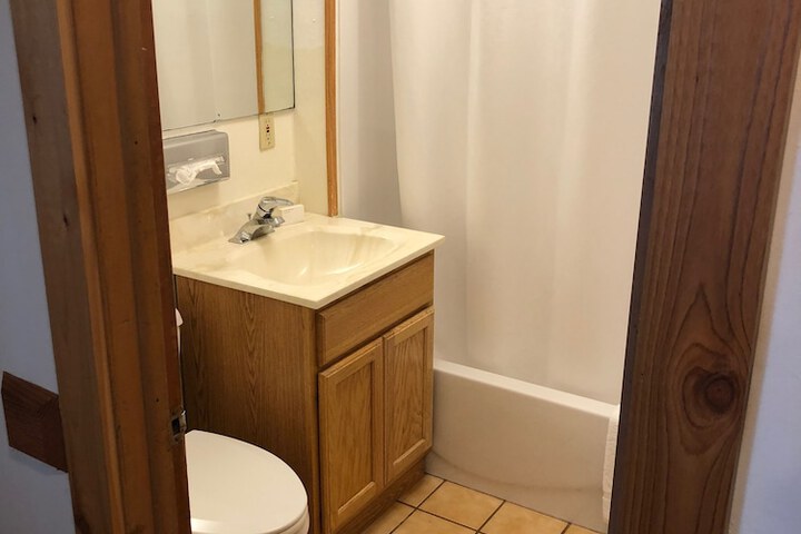 Room 43 of 98