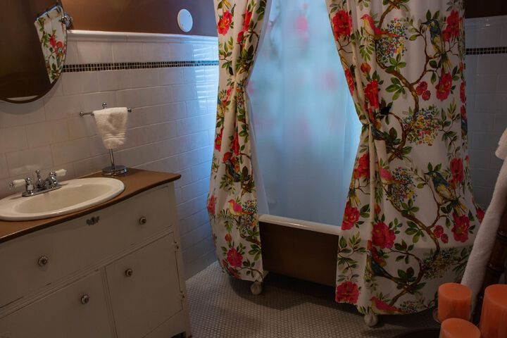 Room 15 of 34