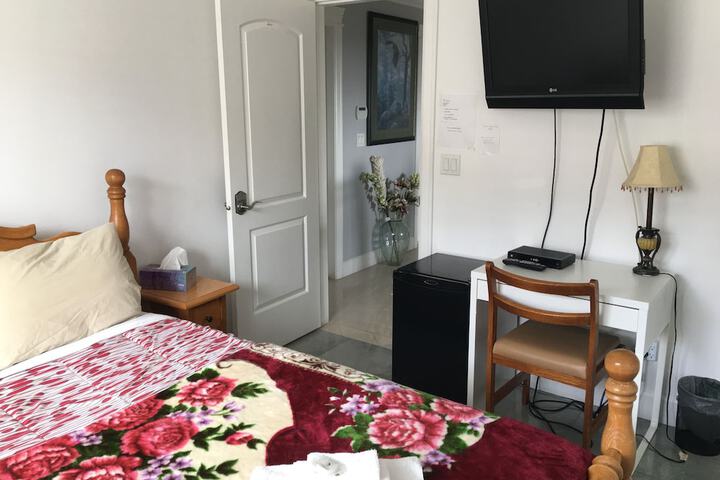 Room 13 of 61