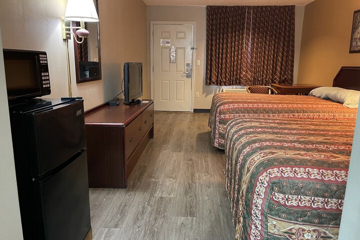 Room 17 of 21