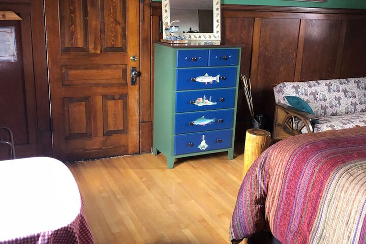 Room 34 of 44