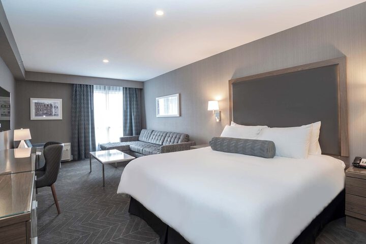 Sandman Signature St. Johns Hotel