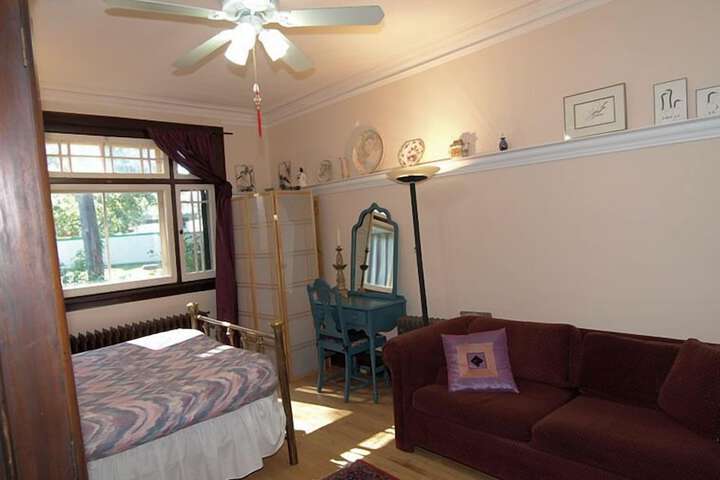 Room 11 of 15