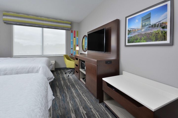 Room 13 of 79