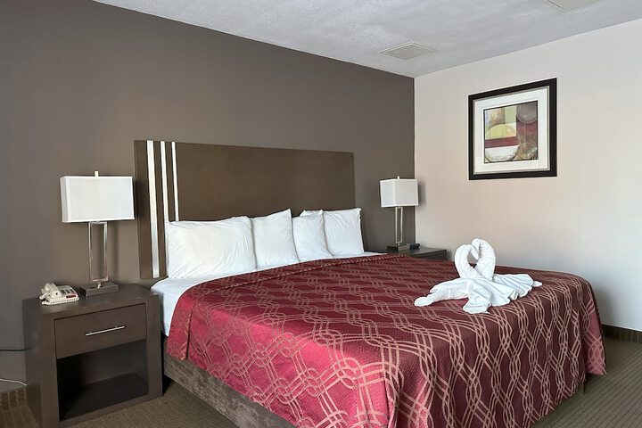 Room 32 of 62