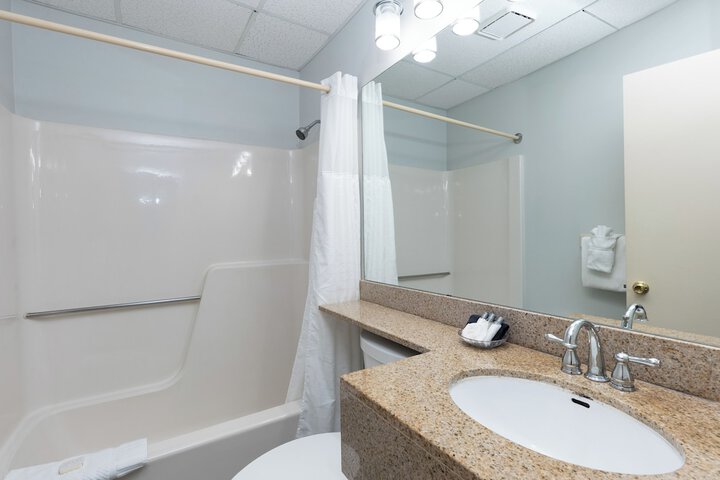 Boothbay Harbor Inn