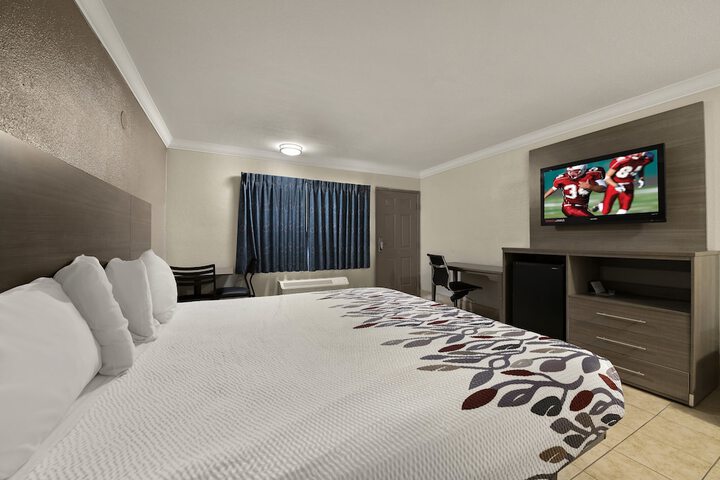 Red Roof Inn Los Angeles – Bellflower