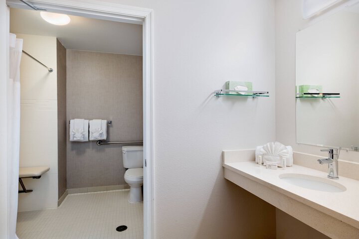 Room 14 of 31