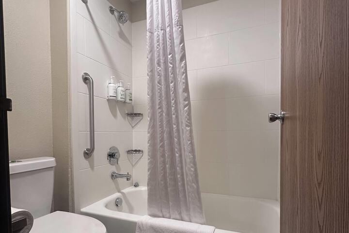 Wingate by Wyndham Pittsburgh / West Mifflin