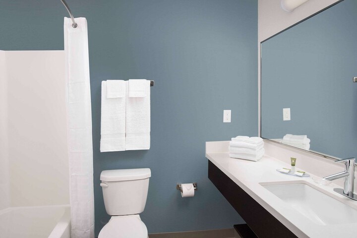 Room 14 of 25