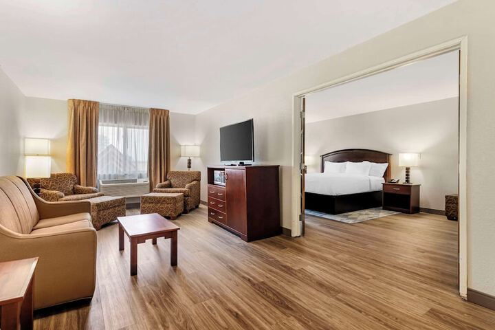 Room 40 of 51