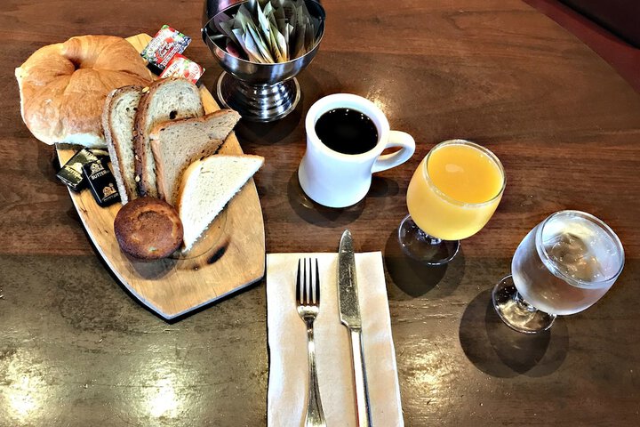 Breakfast/Coffee Service 38 of 45