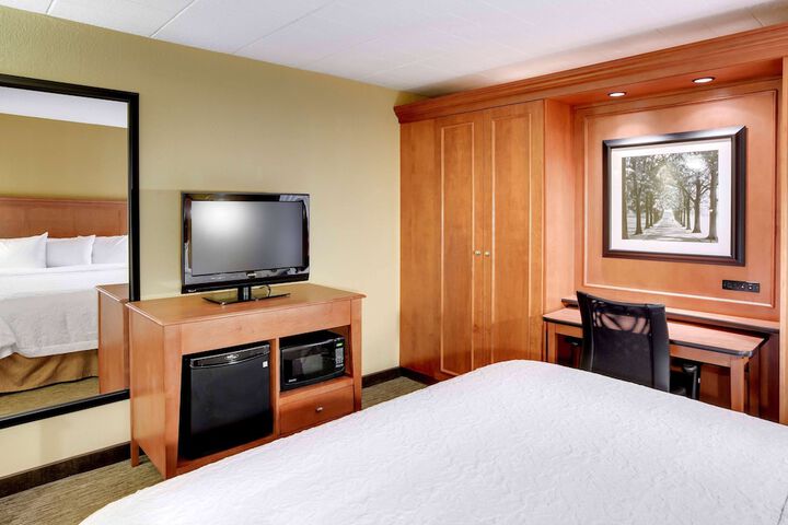 Room 9 of 24