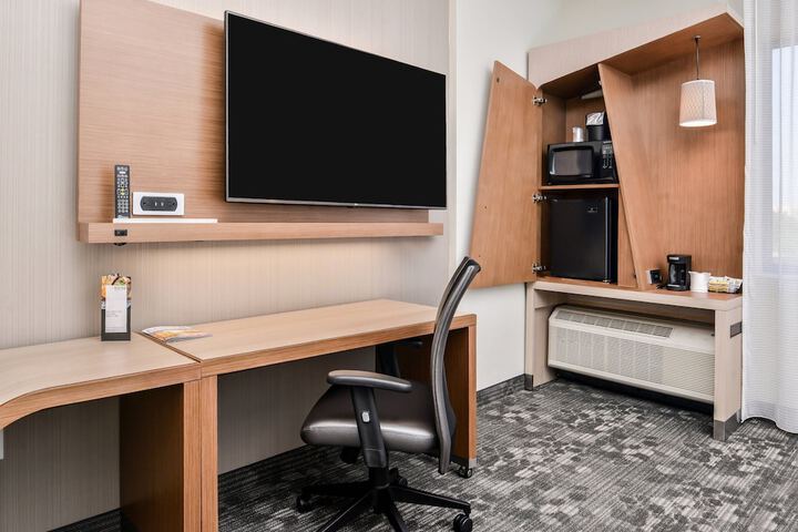 Room 14 of 36