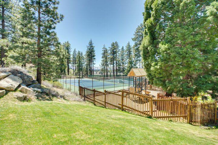 2 Mi to Heavenly Mtn Resort: Retreat w / Sauna!
