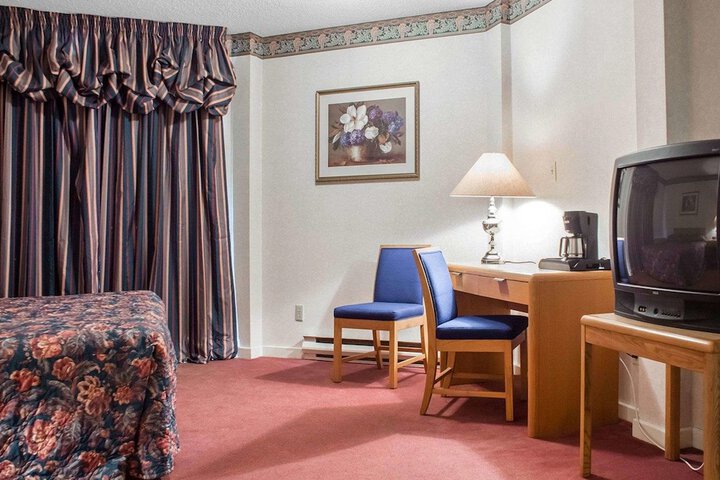 Room 17 of 19