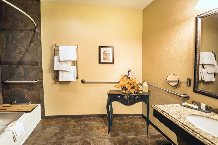 La Quinta Inn & Suites by Wyndham Marble Falls