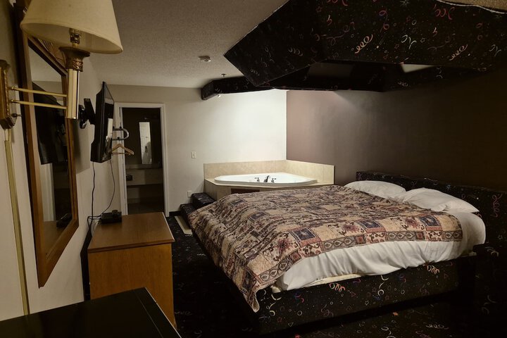 Room 18 of 40