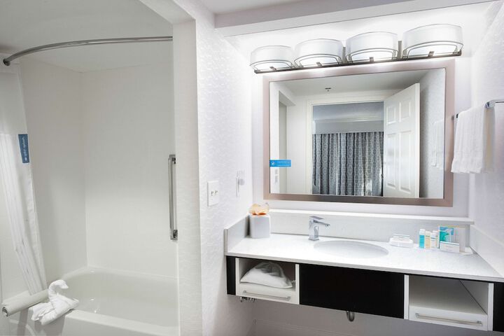 Room 21 of 52