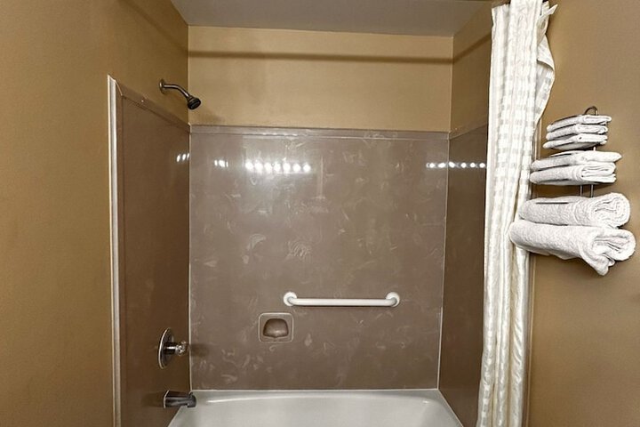 Plantation Oaks Suites & Inn Millington
