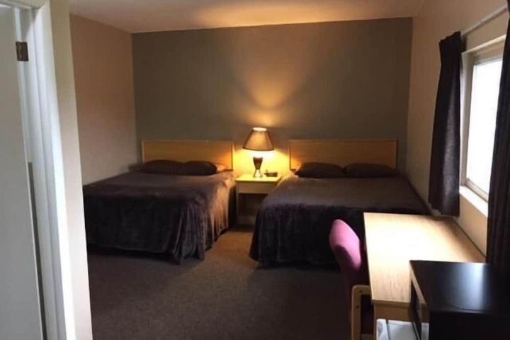 Room 7 of 24