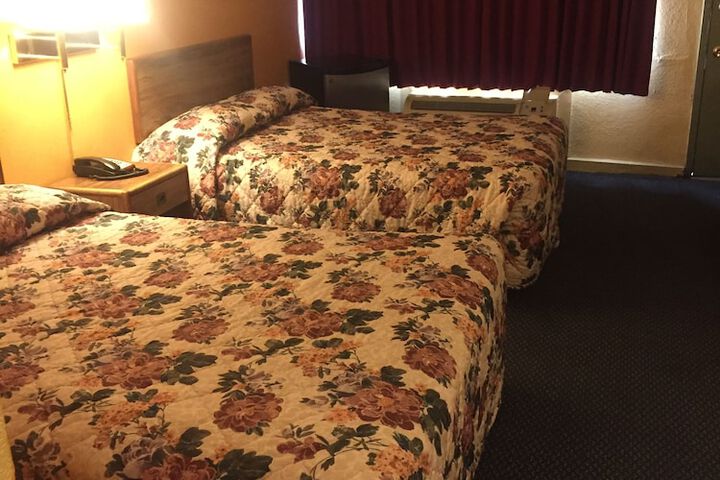 Room 14 of 20