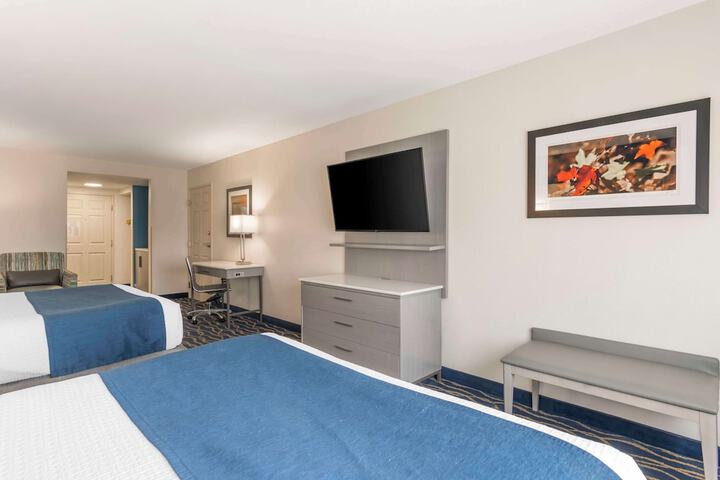 Room 27 of 42