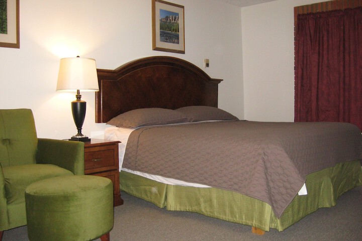 Room 17 of 38