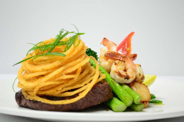 Dining 49 of 63