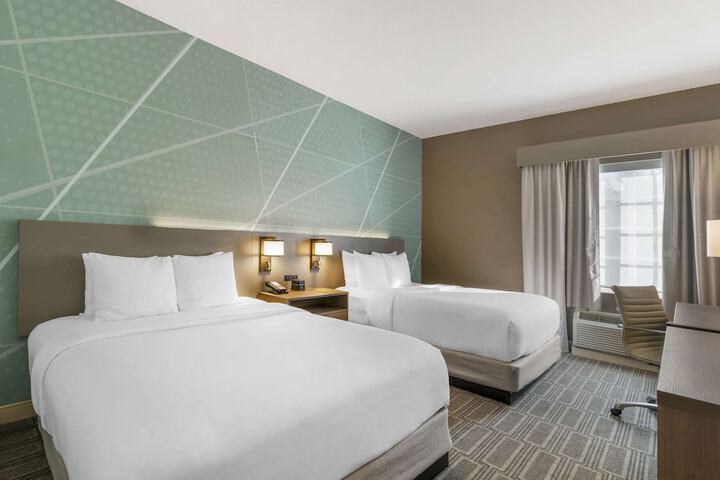 Comfort Inn & Suites