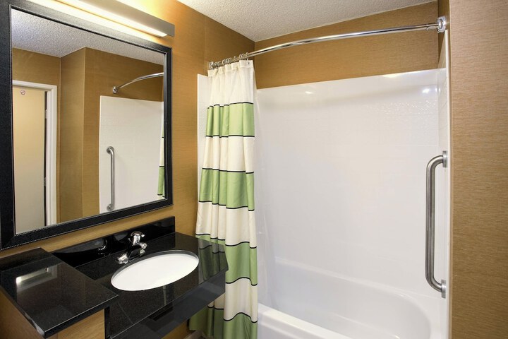 Room 14 of 17