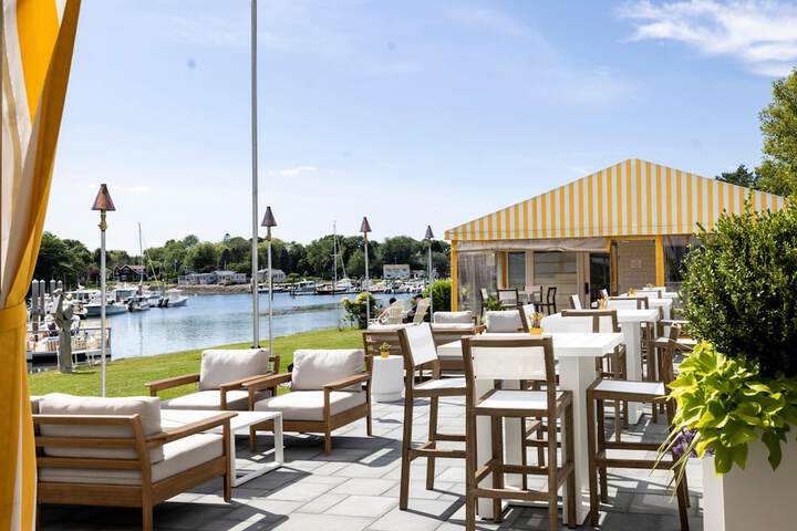 Yachtsman Hotel & Marina Club
