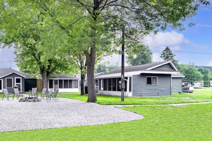 Big River Escape Riverside Cabins