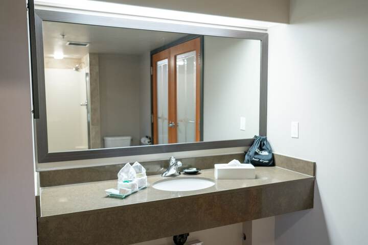 Room 32 of 113