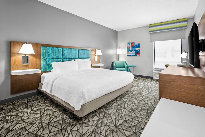 Hampton Inn Bloomington West